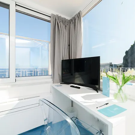 Eden Sul Mare Bed & Breakfast 3*